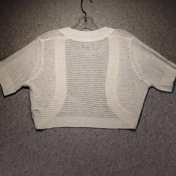 George Women's White Knitted Short Sleeve Bolero NWOT Size Medium - Picture 5 of 9
